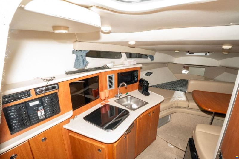 Bayliner 275