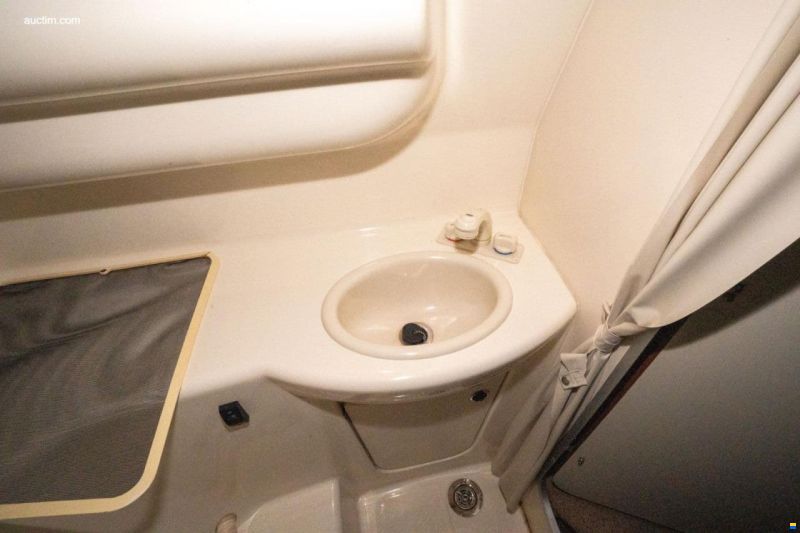 Bayliner 275