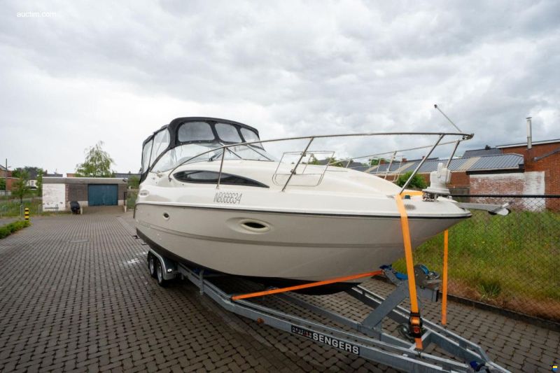 Bayliner 275