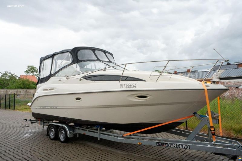 Bayliner 275
