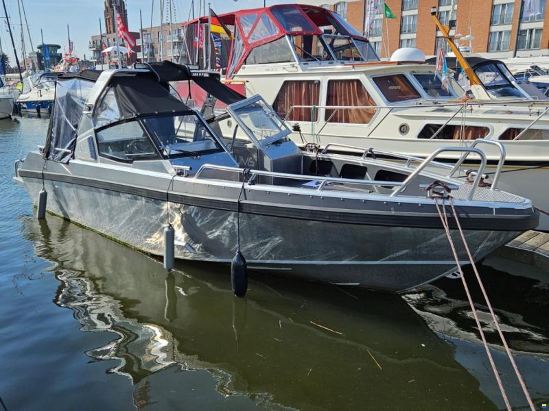 UMS-Boat 805 DC