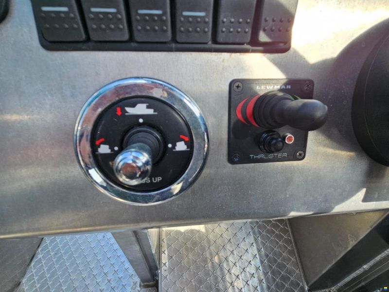 UMS-Boat 805 DC