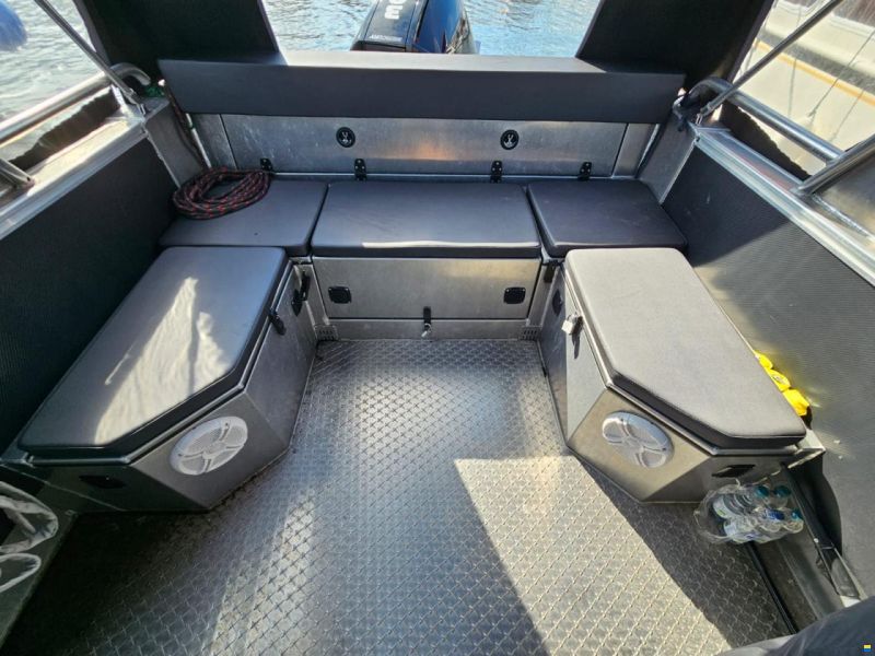 UMS-Boat 805 DC