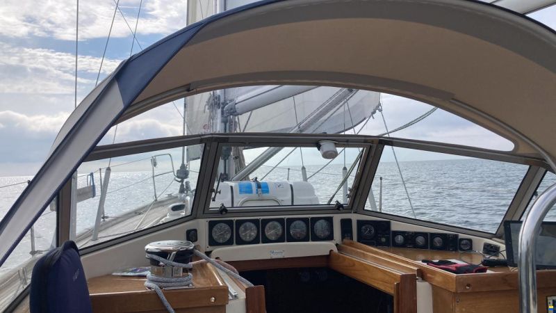Hallberg-Rassy 352