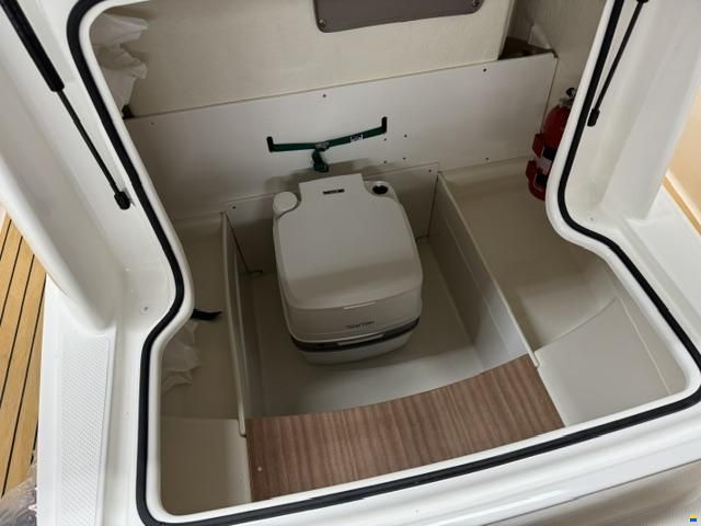 Quicksilver 605 Open + Mercury F150XL