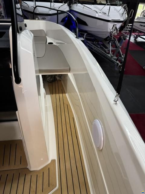 Quicksilver 605 Open + Mercury F150XL