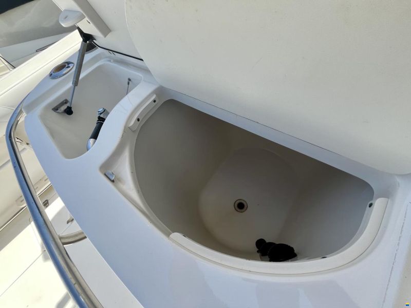 Boston Whaler 320 Outrage