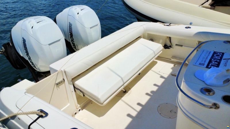 Boston Whaler 320 Outrage