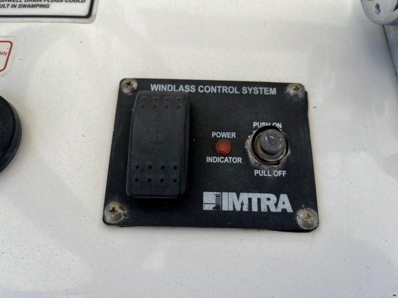 Boston Whaler 320 Outrage