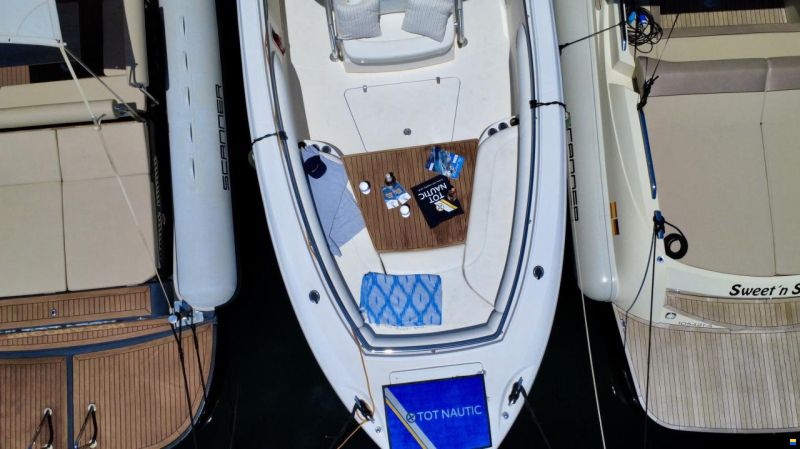 Boston Whaler 320 Outrage