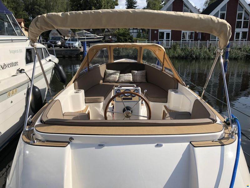 Interboat Intender 640
