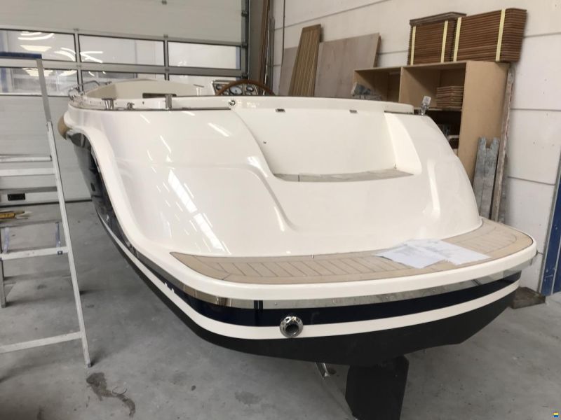 Interboat Intender 640