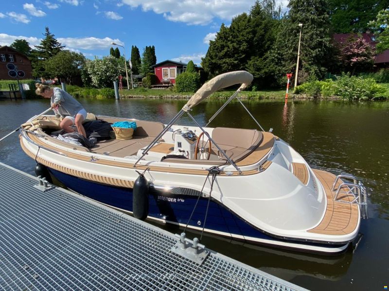 Interboat Intender 640