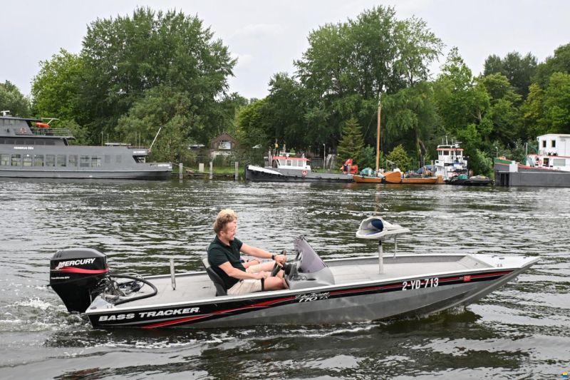Tracker Marine Pro team 170TX