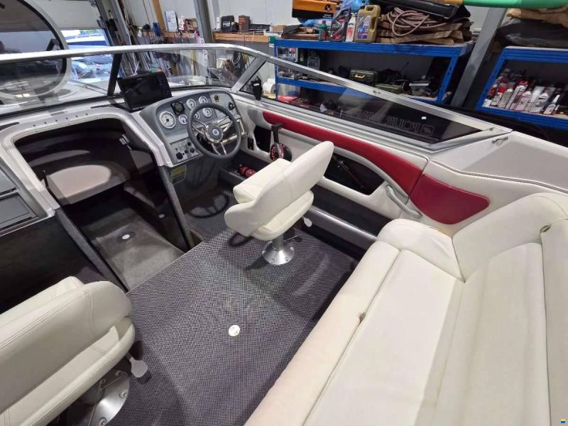 Four Winns 201 Liberator