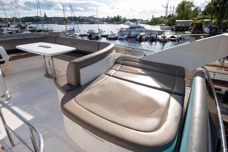 Princess 54