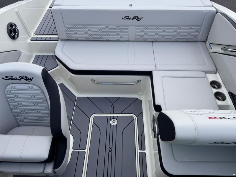 Sea Ray 190 SPX-R