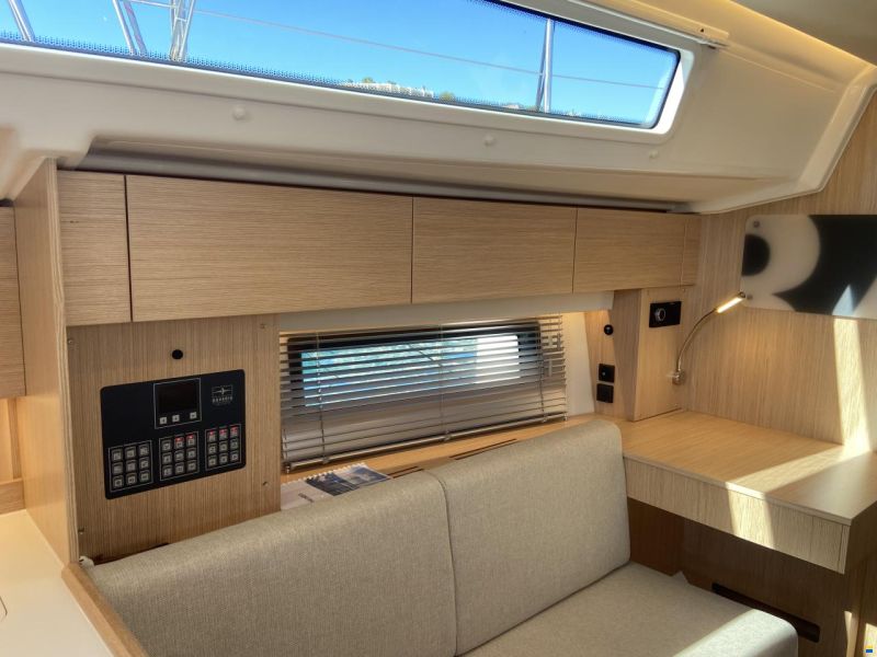 Bavaria C 42