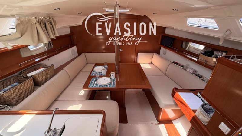 Beneteau OCEANIS 37