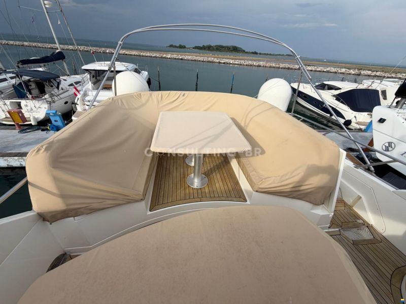 Sealine T60