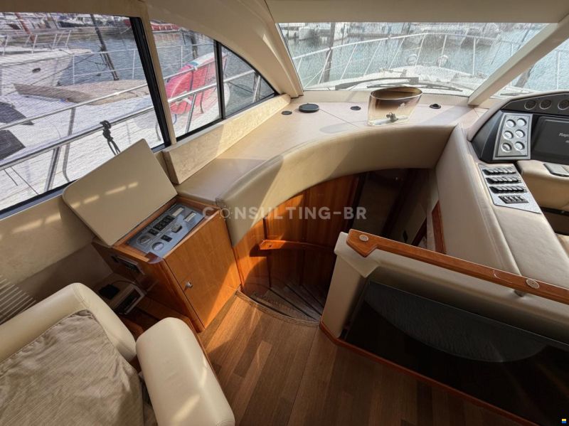 Sealine T60