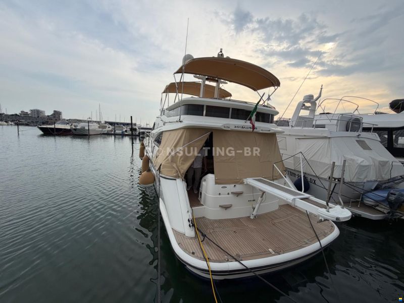 Sealine T60