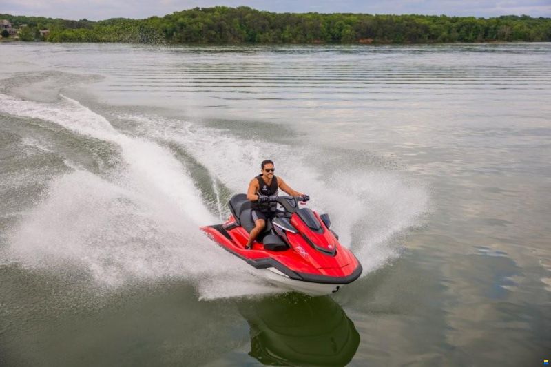 Yamaha WaveRunner FX Cruiser HO mit Audio