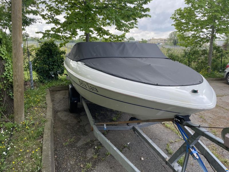 Glastron Motorboot Bowrider Gardasee