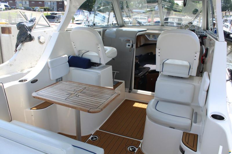 Bayliner Discovery 246