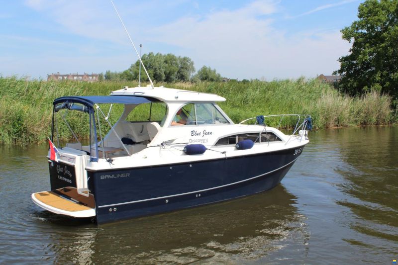 Bayliner Discovery 246
