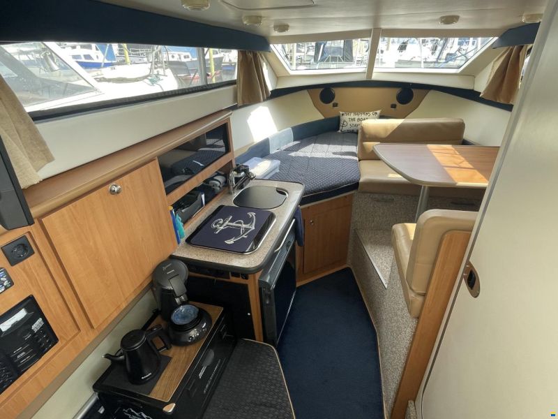 Bayliner Discovery 246