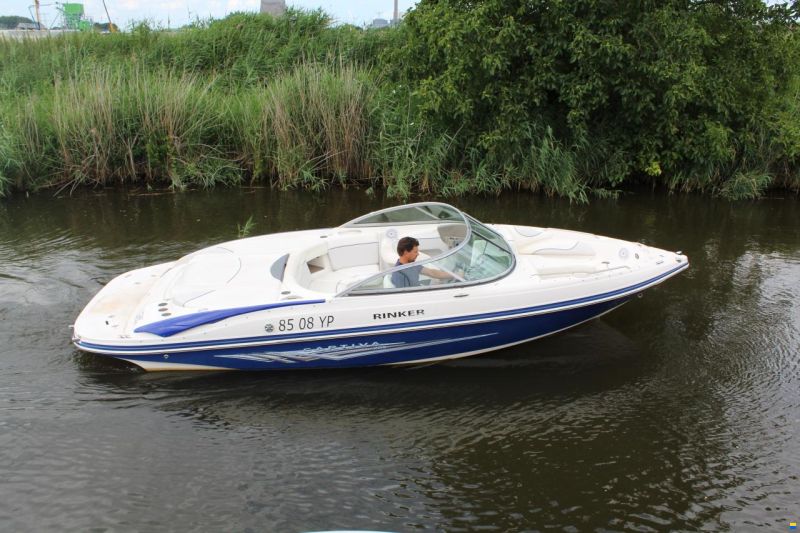 Rinker 226 Captiva