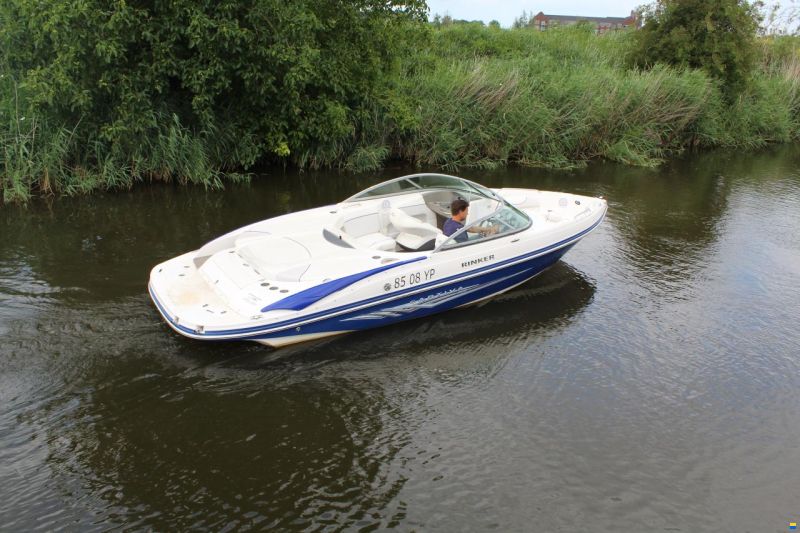 Rinker 226 Captiva