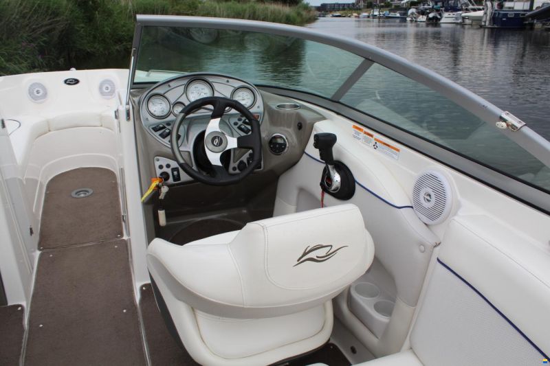 Rinker 226 Captiva