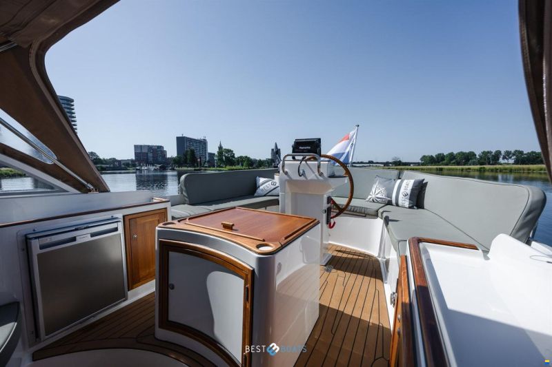 Interboat DE Intercruiser 27 Cabin