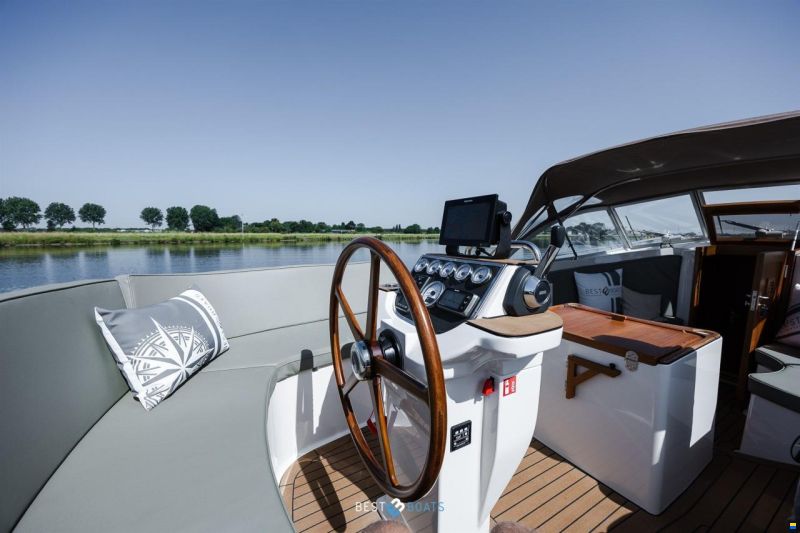 Interboat DE Intercruiser 27 Cabin
