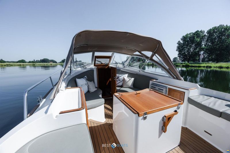 Interboat DE Intercruiser 27 Cabin