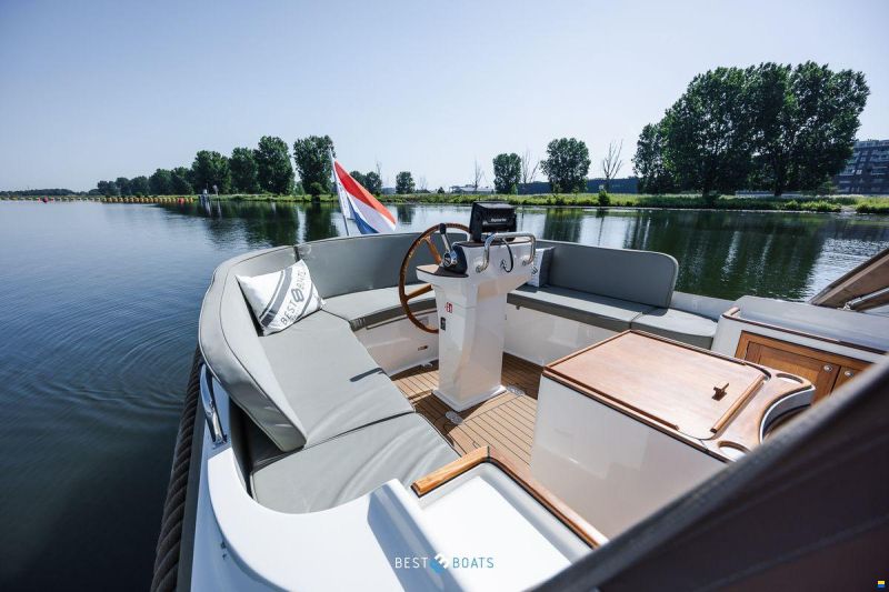 Interboat DE Intercruiser 27 Cabin