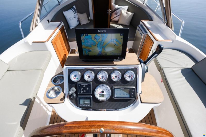 Interboat DE Intercruiser 27 Cabin