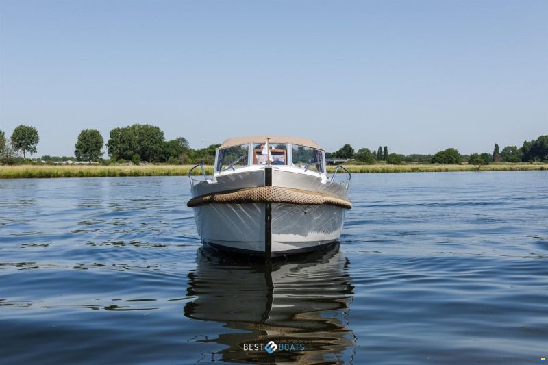 Interboat DE Intercruiser 27 Cabin