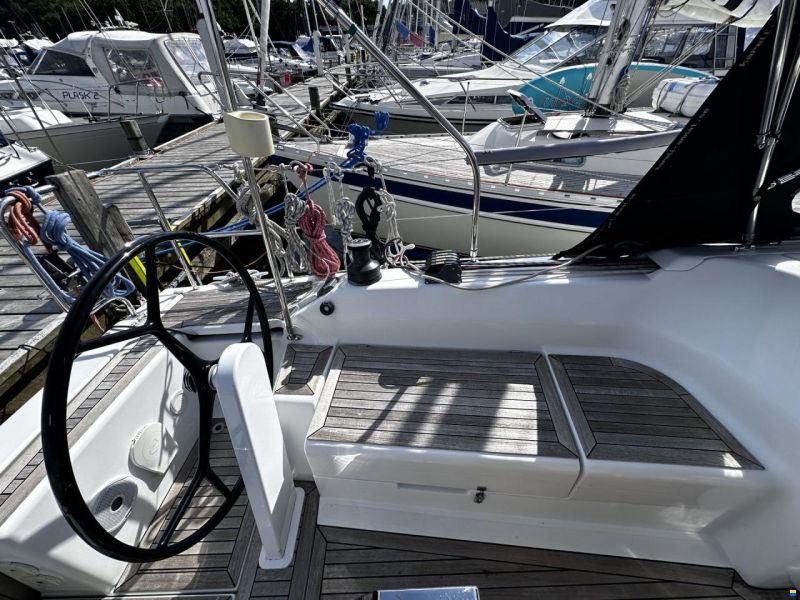 Hanse 345