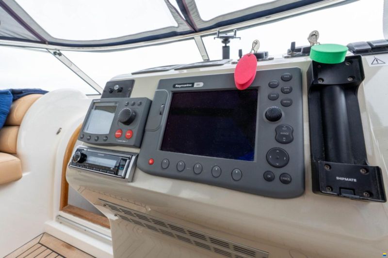 Sealine S37