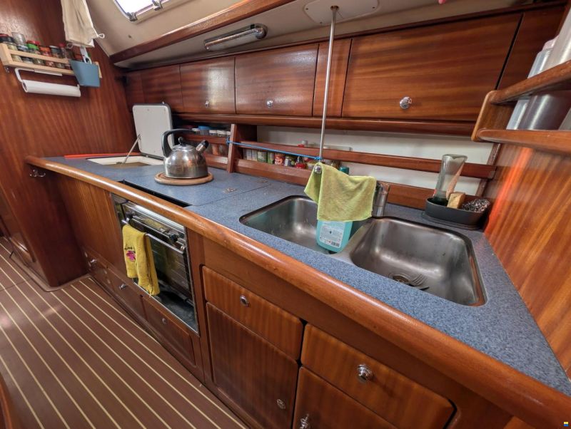 Bavaria 40