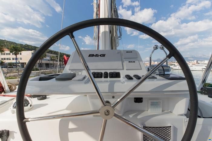 Lagoon 50