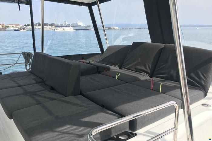 Lagoon 50