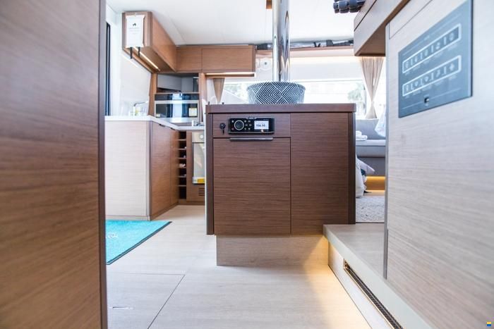 Lagoon 50