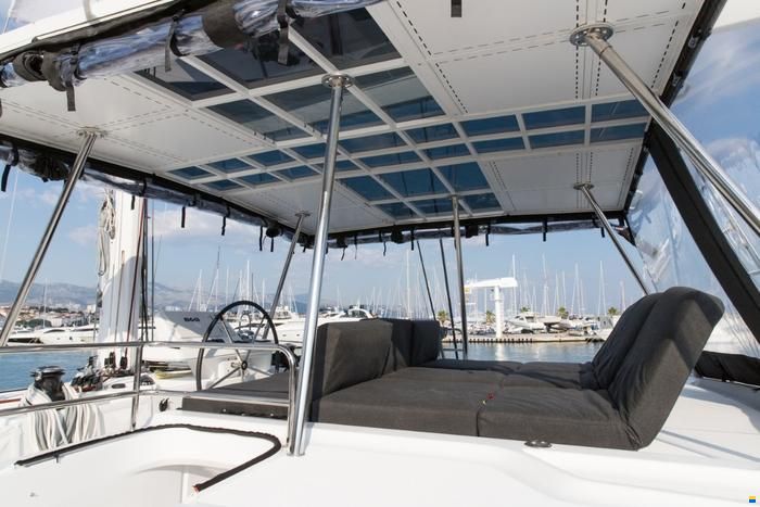 Lagoon 50