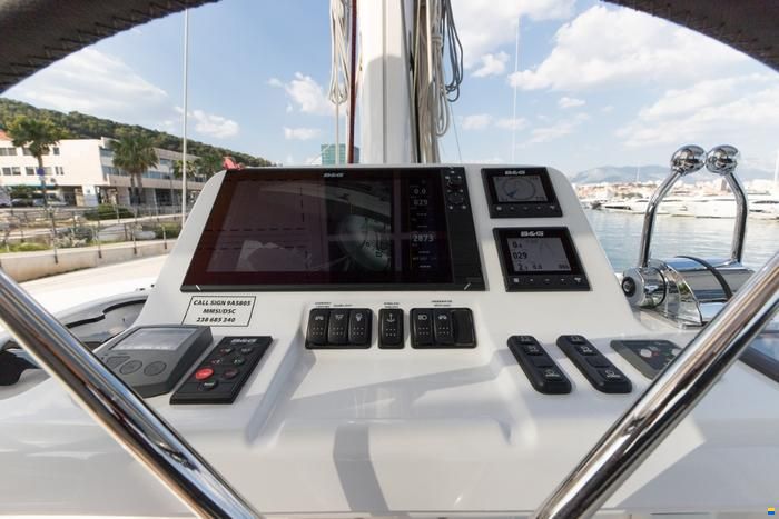 Lagoon 50