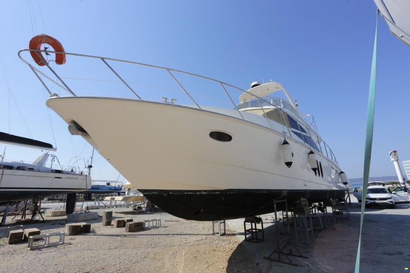 Sealine T50