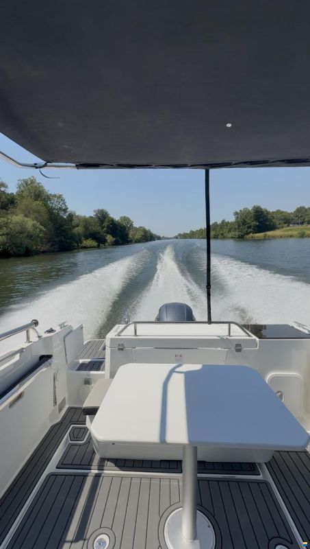 Jeanneau Merry Fisher 695 Sport